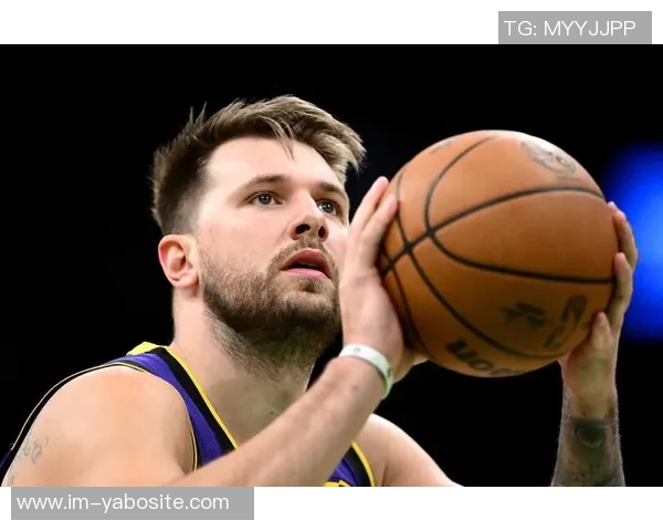 考辛斯直言东契奇防守堪忧湖人若不重视防守将沦为中游球队