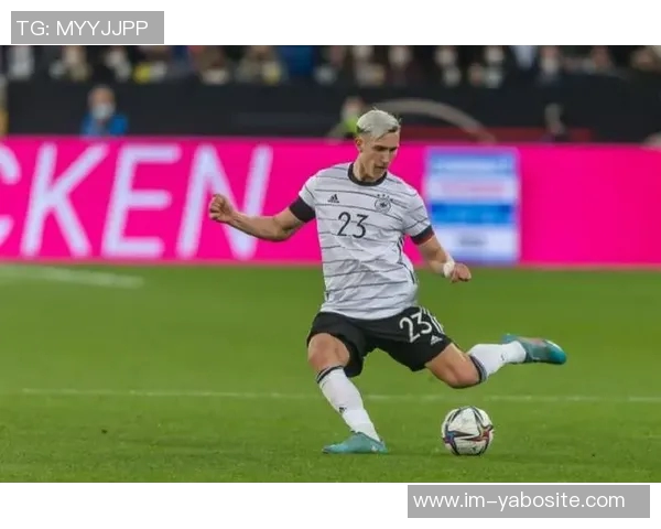 里肯强调与施洛特贝克的高度信任关系及对多特的完全认同