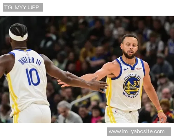 库里半场表现低迷仅得8分状态需调整球队面临挑战